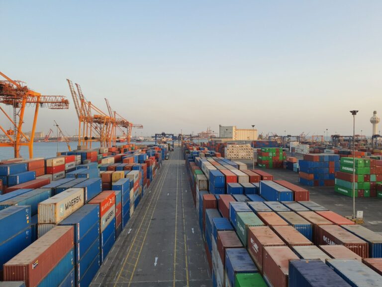 Incoterms 2020 uitgelegd: wie betaalt wat bij internationaal vervoer